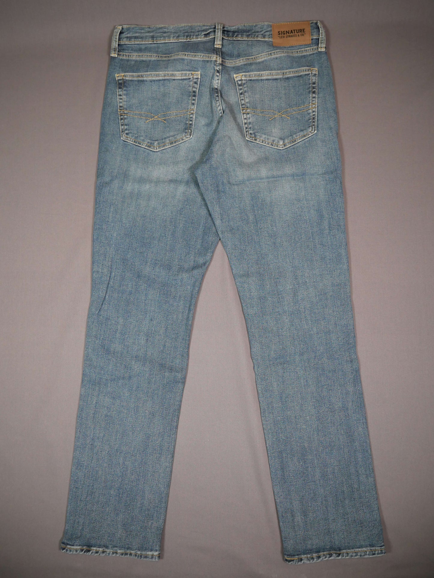 Levis Jeans - 32X34