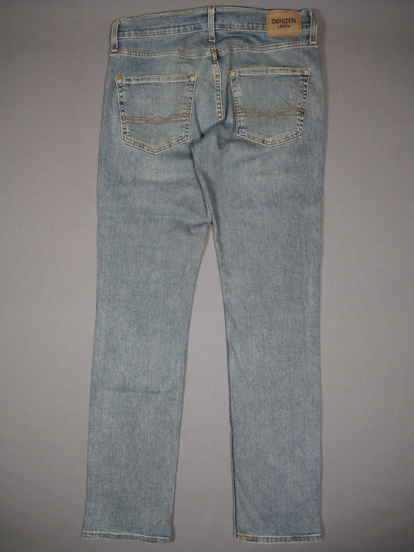 Levis Jeans - 32X32