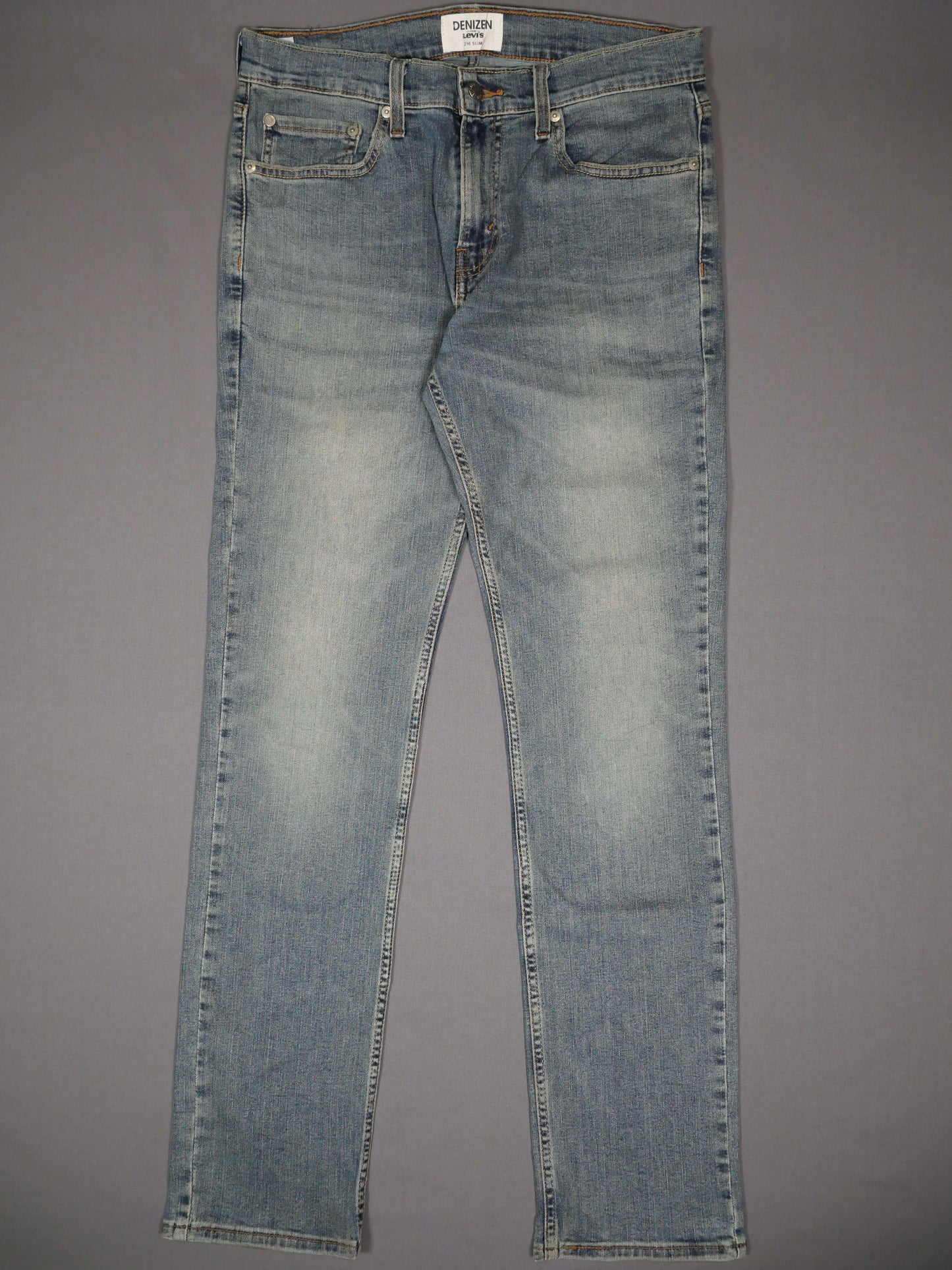 Levis Jeans - 32X32