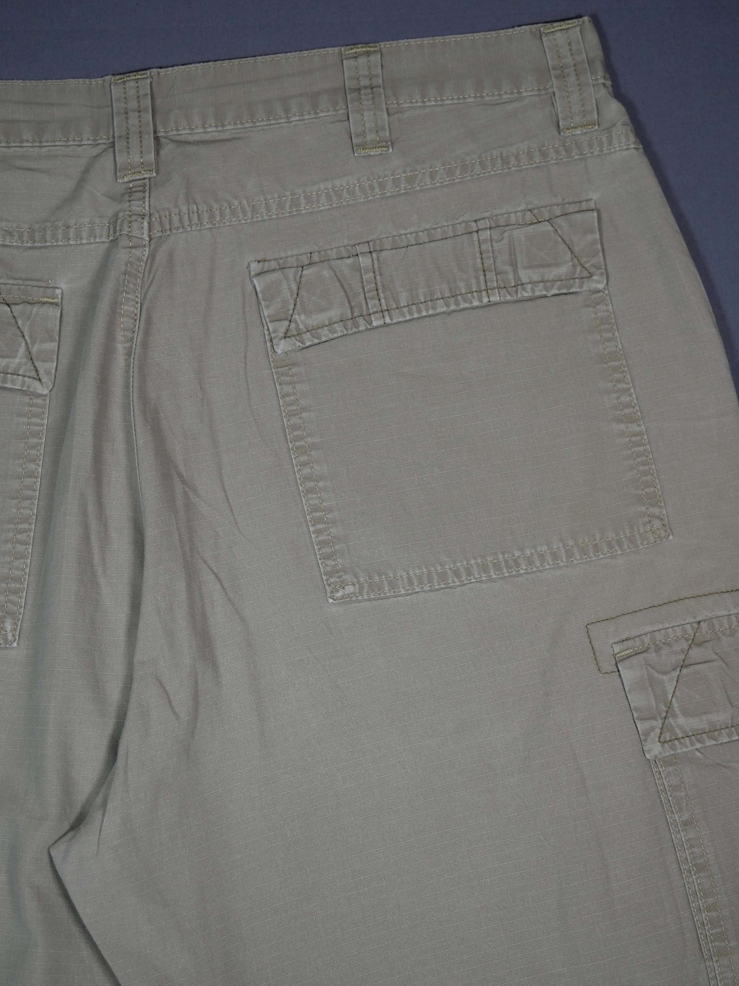 Wrangler Cargo Shorts - 36
