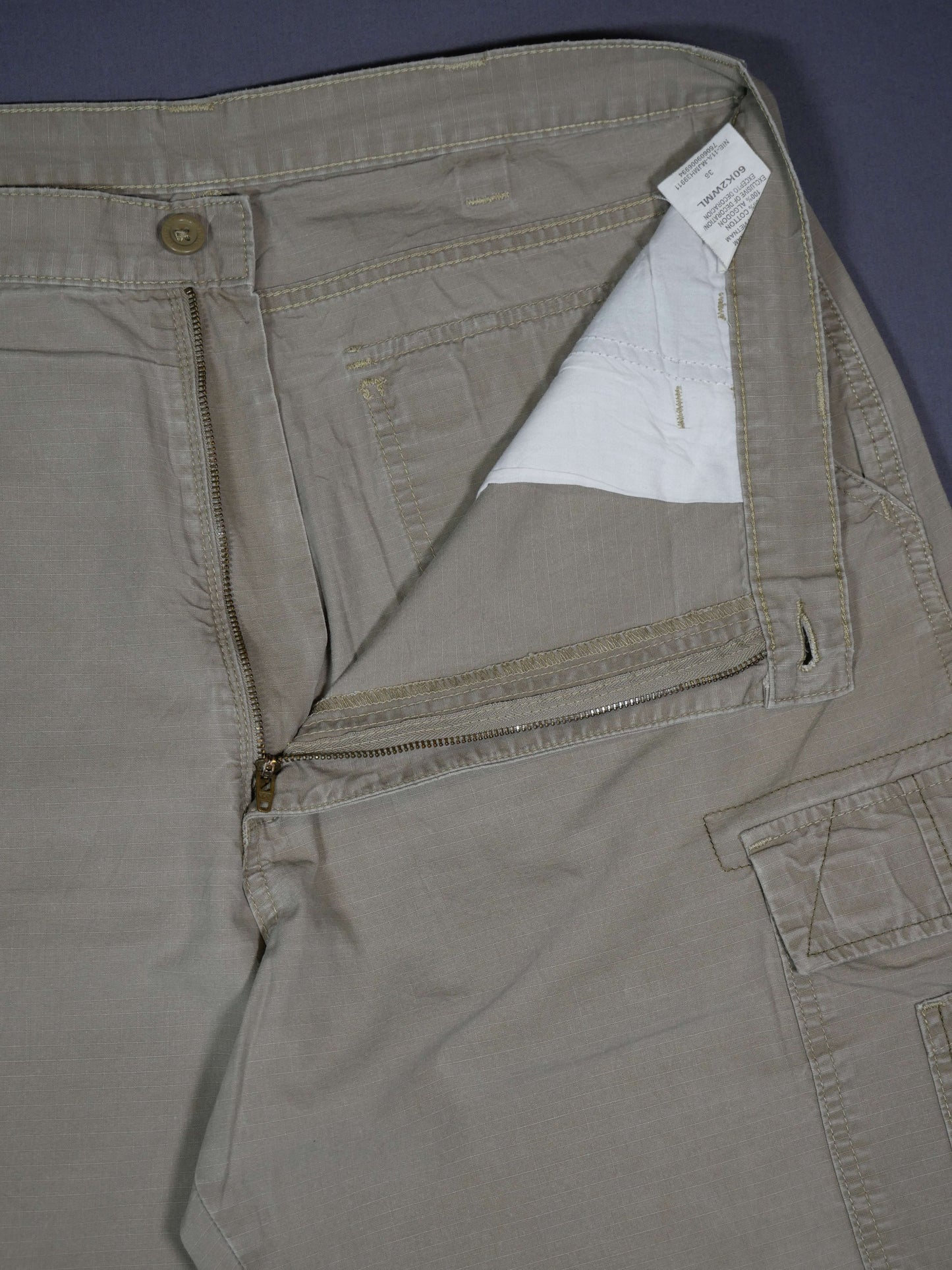 Wrangler Cargo Shorts - 36