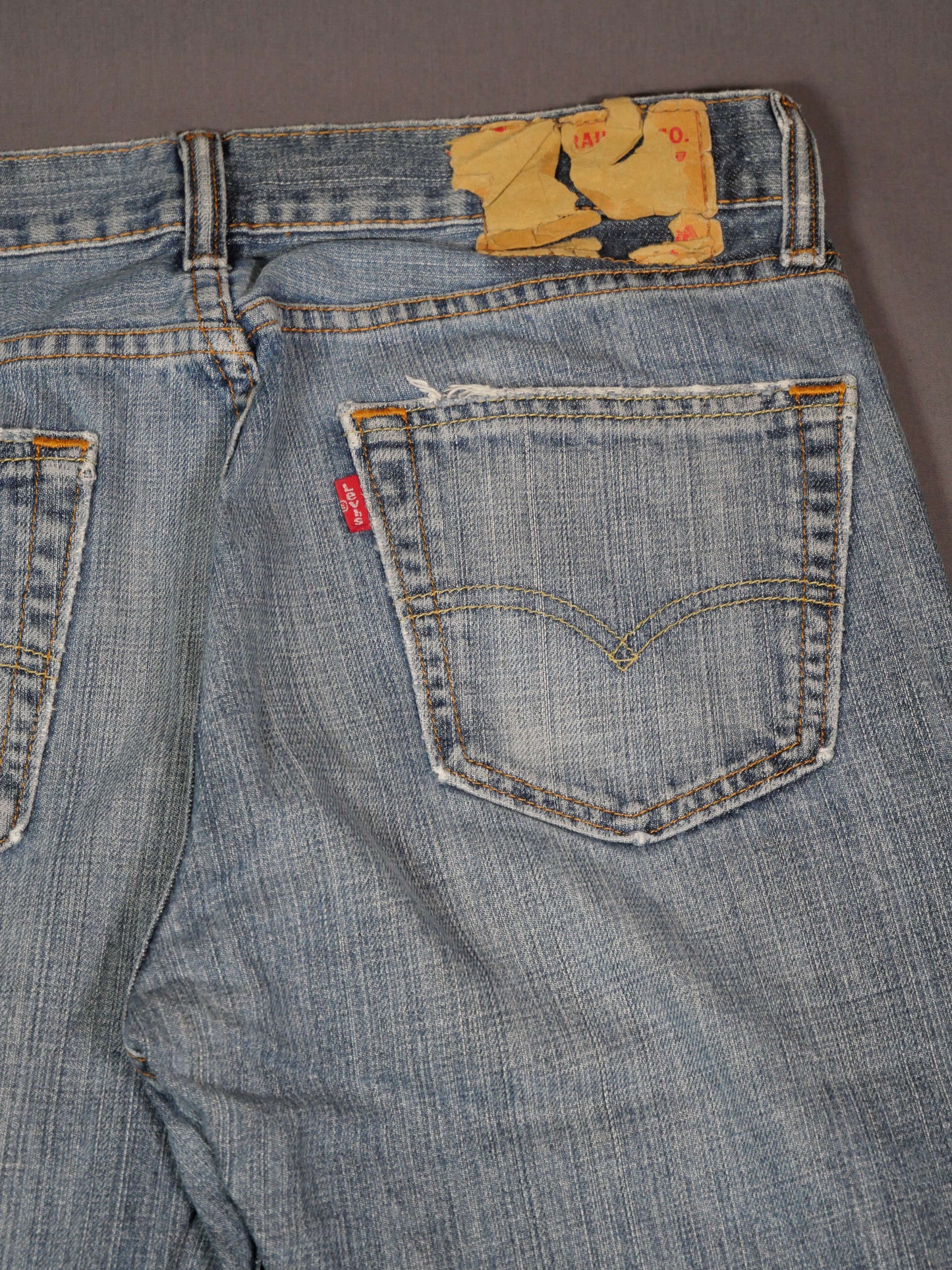 Levis Jeans - 32 X 32